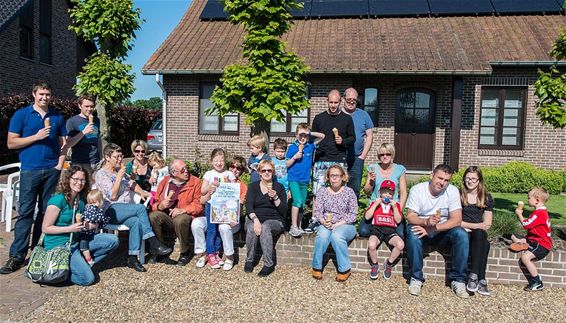 Een ijsje voor de Dag van de Buren - Neerpelt