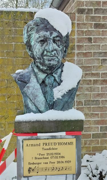 Peer - Een muts en een sjaal voor Armand Preud'homme