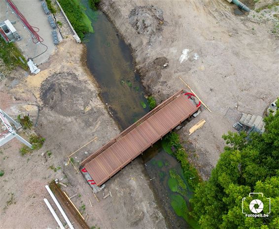 Een nieuwe brug bij WICO - Pelt