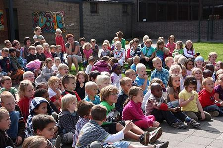 Een officiële opening, mét receptie - Overpelt