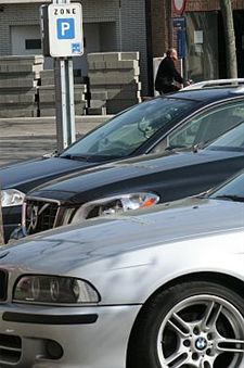 Een op drie parkeert te lang in blauwe zone - Overpelt