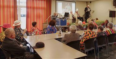 Een prinsenpaar in St.-Jan Berchmanstehuis - Hamont-Achel