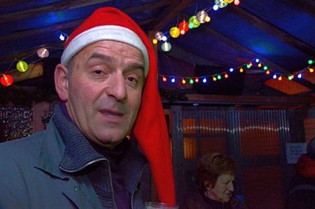 Een straat helemaal in kerstsfeer - Peer
