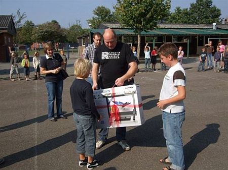 Een tv-toestel voor de school - Overpelt
