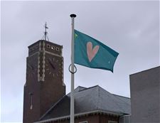 Een vlag tijdens de Koesterweek - Pelt