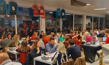 Een volle zaal voor 't Hent Quizt - Pelt