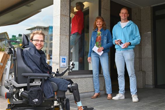 Eerste ‘bellende vlakken’ in Limburg geplaatst - Bree