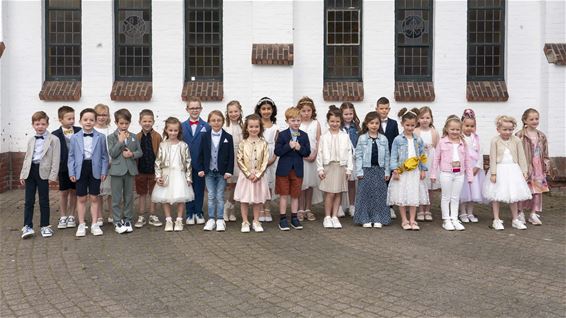 Eerste communicanten Lutlommel en Kolonie - Lommel