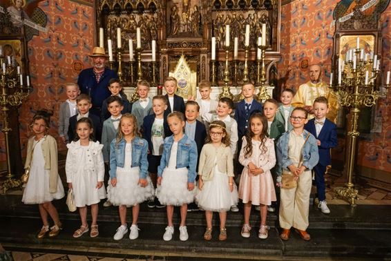 Eerste communie De Schommel en Boudewijnschool - Lommel