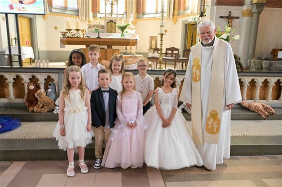 Eerste communie in kerk van Tervant - Beringen