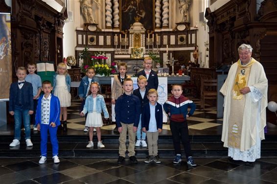 Eerste communie kinderen De Brug en Opaal - Beringen