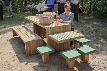 Eerste (picknick)banken in Bosland