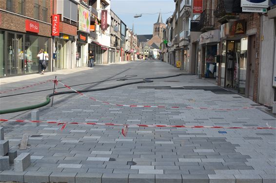 Eerste stuk Kerkstraat zo goed als klaar - Lommel