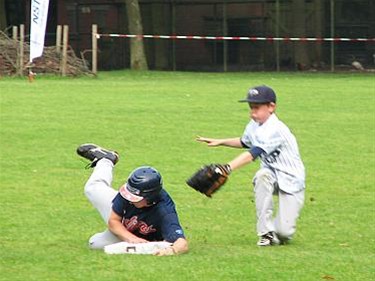 Eerste 'triple play' voor de Nstars - Neerpelt