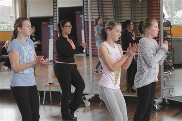 Eerste voorstelling van Dance 4 Life - Beringen