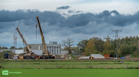 Bree - Eerste windmolen in Bree wordt werkelijkheid