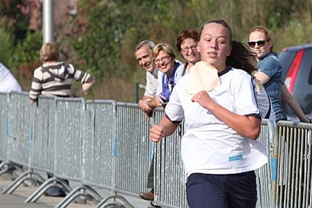 Elien Noten 'prima perpetua' in het lopen - Overpelt