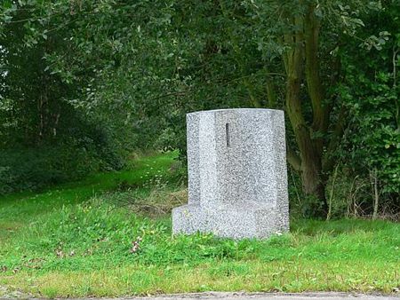 En dan staat daar ineens een steen - Hamont-Achel & Pelt