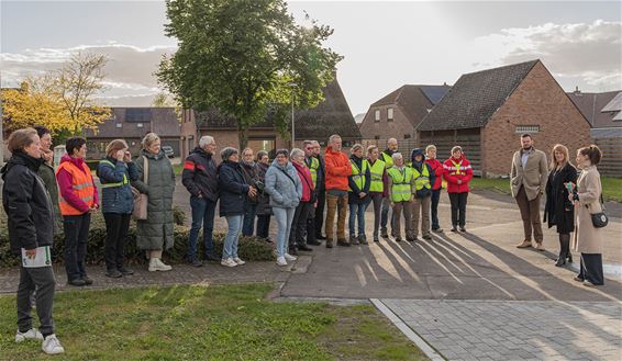 Pelt - En nu, bewegen maar. Op de bank!