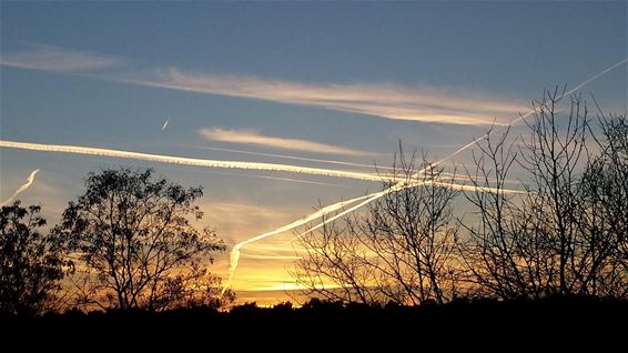 En toen ging de zon onder - Overpelt