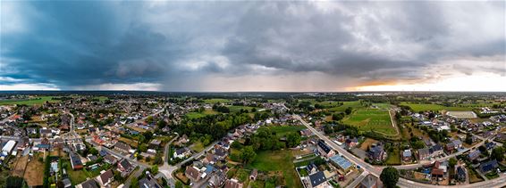 En toen werd het snel donker - Pelt