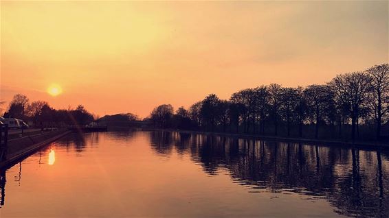 En wéér ging de zon onder - Neerpelt