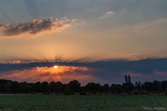 En zo ging de zon onder - Pelt