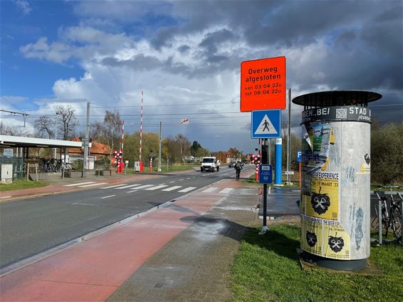 Eén overweg open, andere dicht - Beringen