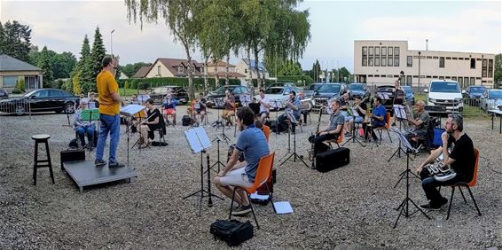 Er klinkt weer muziek in Beverlo - Beringen