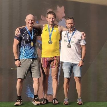 Erwin Smids Europees kampioen kajakmarathon - Pelt