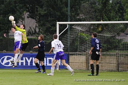 Esperanza blijft in Bevordering - Neerpelt
