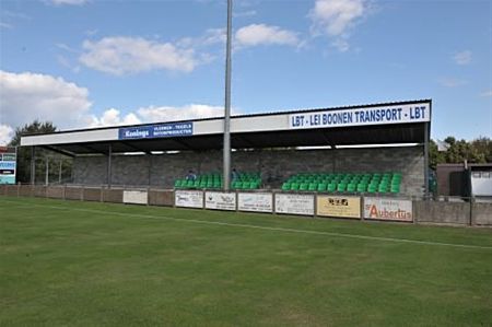 Esperanza: eerste thuismatch en extra tribune - Neerpelt