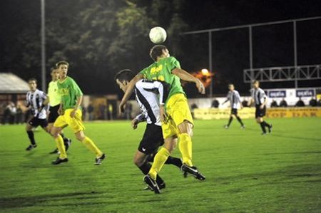 Esperanza verliest van Sint-Lenaarts - Neerpelt