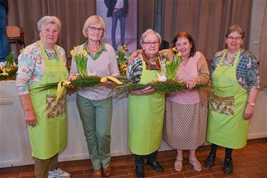 Eten, zingen en dansen tijdens Paasfeest - Lommel