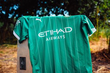 Etihad Airways siert shirt van Lommel SK - Lommel