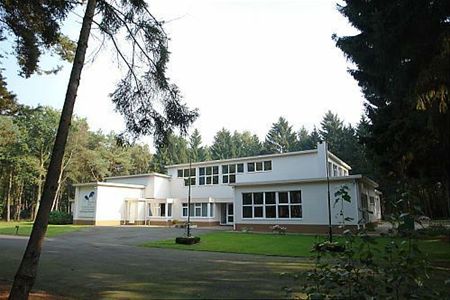 Evangelische kerk koopt vroegere Lenteleven - Lommel