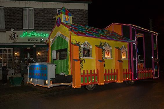 Even die carnavalswagen testen - Hamont-Achel