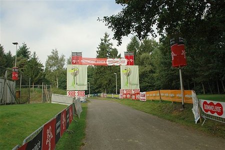 Even het parcours van de veldrit verkennen... - Neerpelt