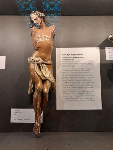 Expo kruisbeelden in kerk Sint-Pietersbanden - Lommel