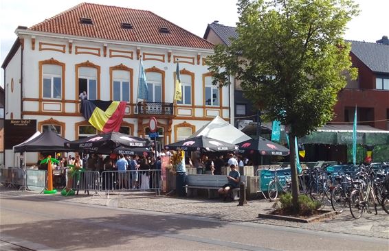 Feest in De Bak - Peer