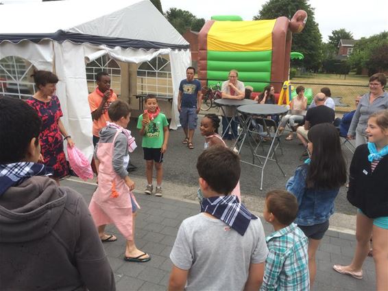 Feest in de Haasbosstraat - Overpelt