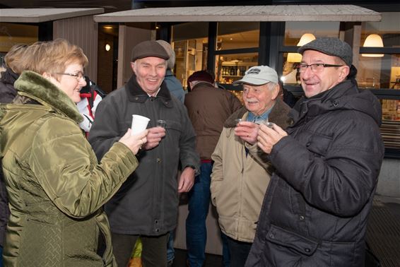 Feestje op de markt - Pelt