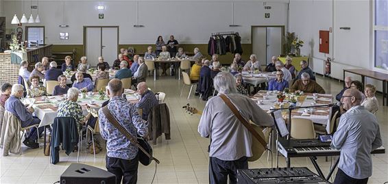 Feestje voor 80-plussers - Pelt