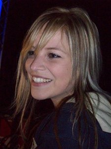 Femke is 18 en ze mag er wezen (bis) - Hamont-Achel