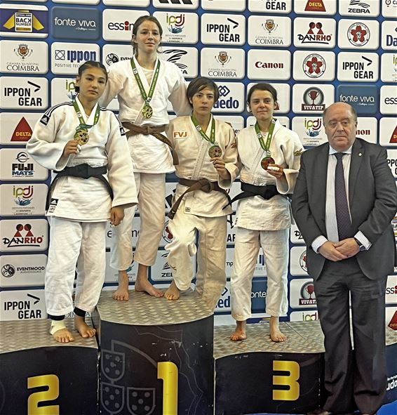Fenne Peeters behaalt goud - Hamont-Achel & Oudsbergen
