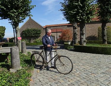 Fiets gaat op stal - Peer