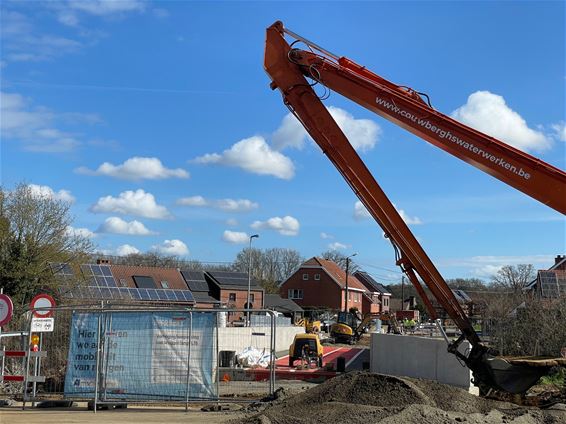 Fietsbrug Zandstraat pas maandag open - Beringen