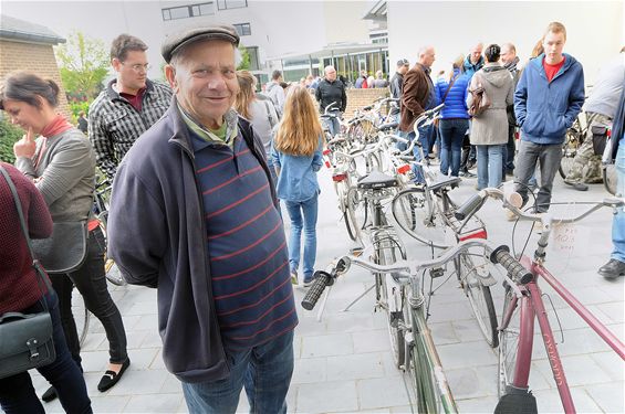 Fietsen- en boekenverkoop - Lommel