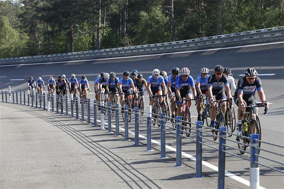 Fietsen op de testbaan - Lommel