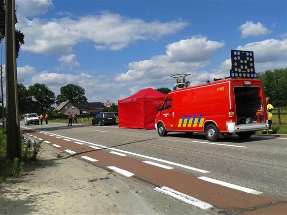 Man komt om bij verkeersongeval - Peer